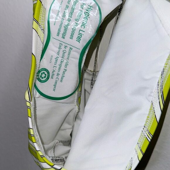 MICHAEL MICHAEL KORS Women's Printed O-Ring Cutout One-Piece Swimsuit Size 6 - Picture 9 of 11